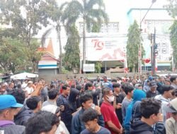 Massa Demo Ultimatum Pj Gubernur Sumsel untuk Segera Mundur