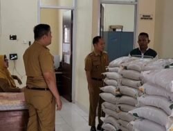 Camat Alang-Alang Lebar Pastikan Penyaluran Bansos Transparan