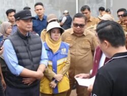 Wujud Kepedulian, Camat Sako Kolaborasi dampingi Walikota Palembang Atasi Genangan Air