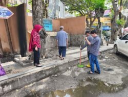 Bersama Warga, Lurah Talangsemut Galakkan Gerakan Bersih Demi Palembang Berprestasi