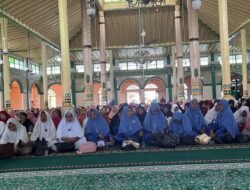 Plt. Camat Rifandi Manfaatkan Maulid Nabi untuk Jalin Silaturahmi dengan Warga
