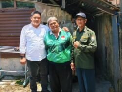 Camat Alexander Hadir Langsung di Pembongkaran Rumah Warga Ojek Online, Bukti Kepedulian Nyata