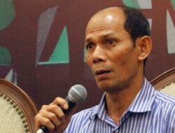 Menilai bahwa Dominasi Korporasi Multinasional Terhadap Rantai Suplai Global semakin Mempersempit Ruang Negara