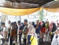 Kolaborasi UMKM dan Pemerintah, Sekcam SU II Hidupkan Ekonomi Lewat Pasar Murah