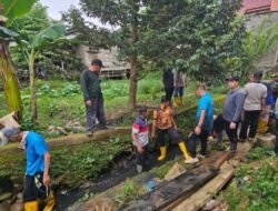 Inovasi Lingkungan, Lurah Suyandi Martin Mempererat Silaturahmi Lewat Sapu dan Cangkul