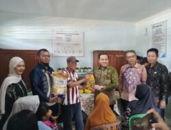 Dua Hari Penuh Berkah, Lurah Romison Saptana: Penyaluran Bantuan Pangan di Sungai Lais Berjalan Tertib