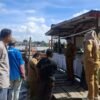 Responsif Terhadap Usulan Warga, Lurah 12 Ulu Dampingi Proyek Dermaga Ketek Pedatuan Laut
